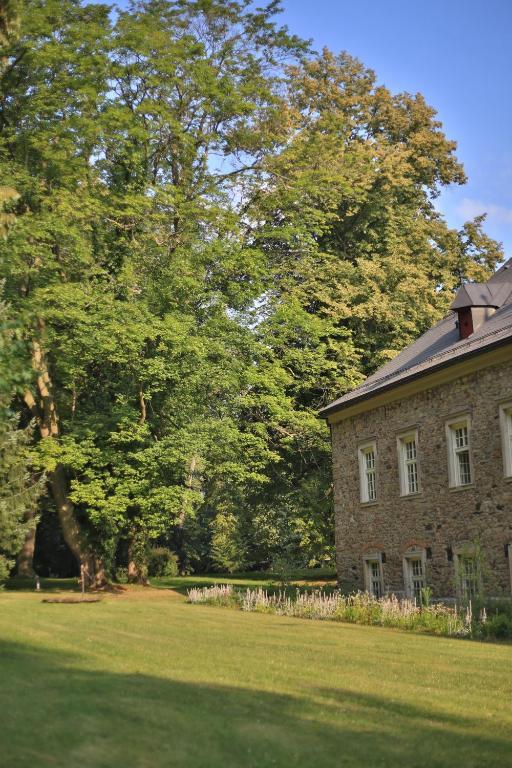 Chateau Heralec Boutique Hotel & Spa By L'Occitane Exterior photo